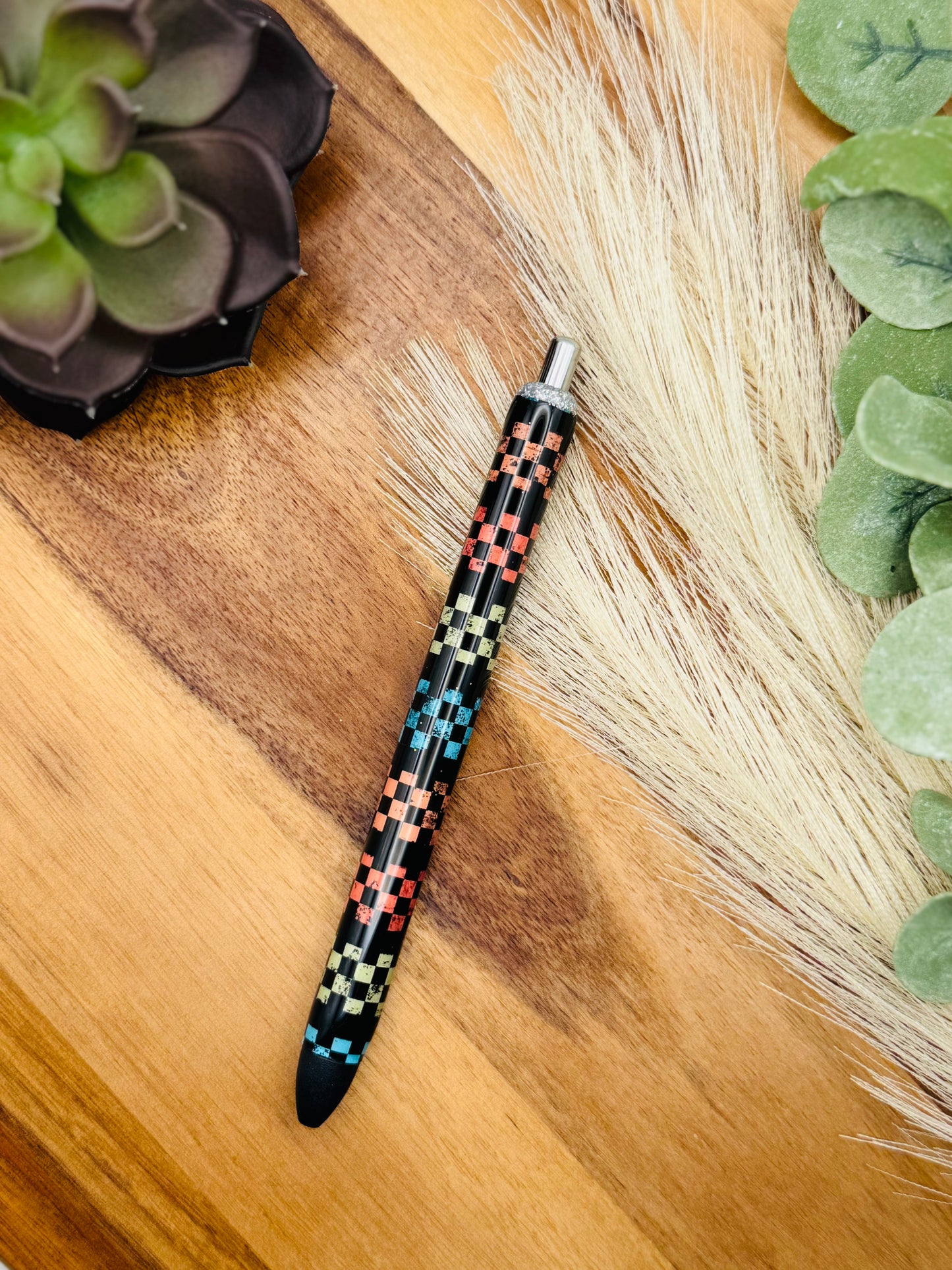 Gel Pen: Black Checkered Wrap