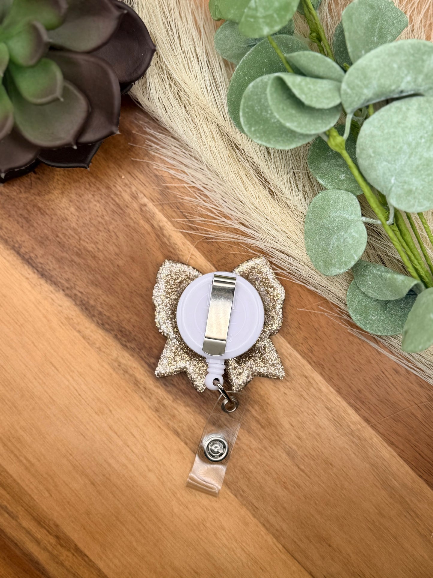 Clover Bow | Badge Reel